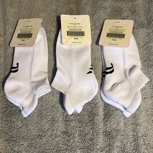 Fabletics No Show Socks